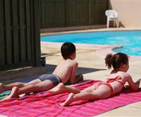 Relaxez-vous et profitez de la piscine chauffée des Genêts 56