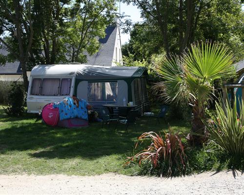 Camping familial avec piscine et emplacements nu à Sarzeau - Mrobihan - Bretagne